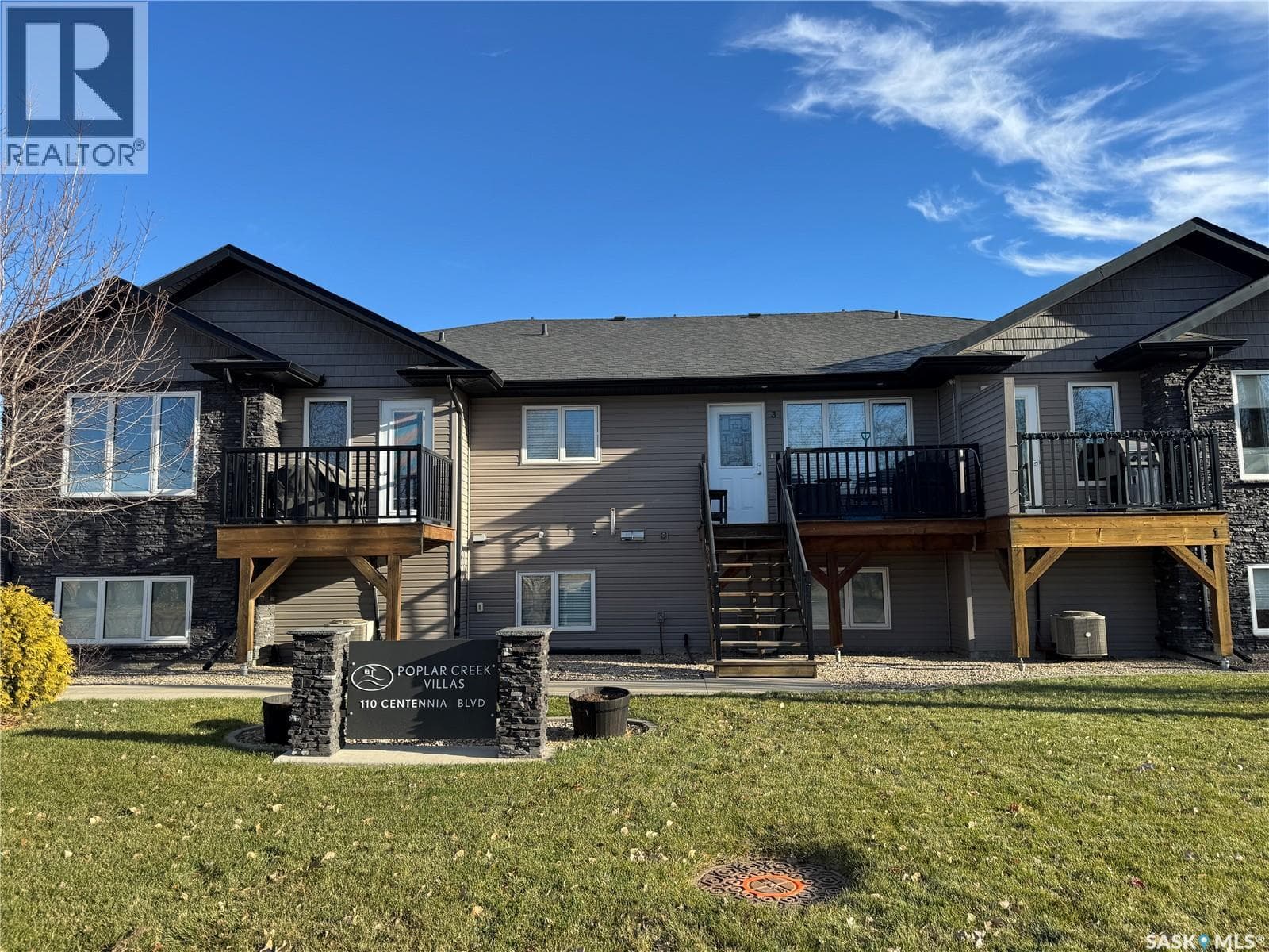 4 110 Centennial BOULEVARD in