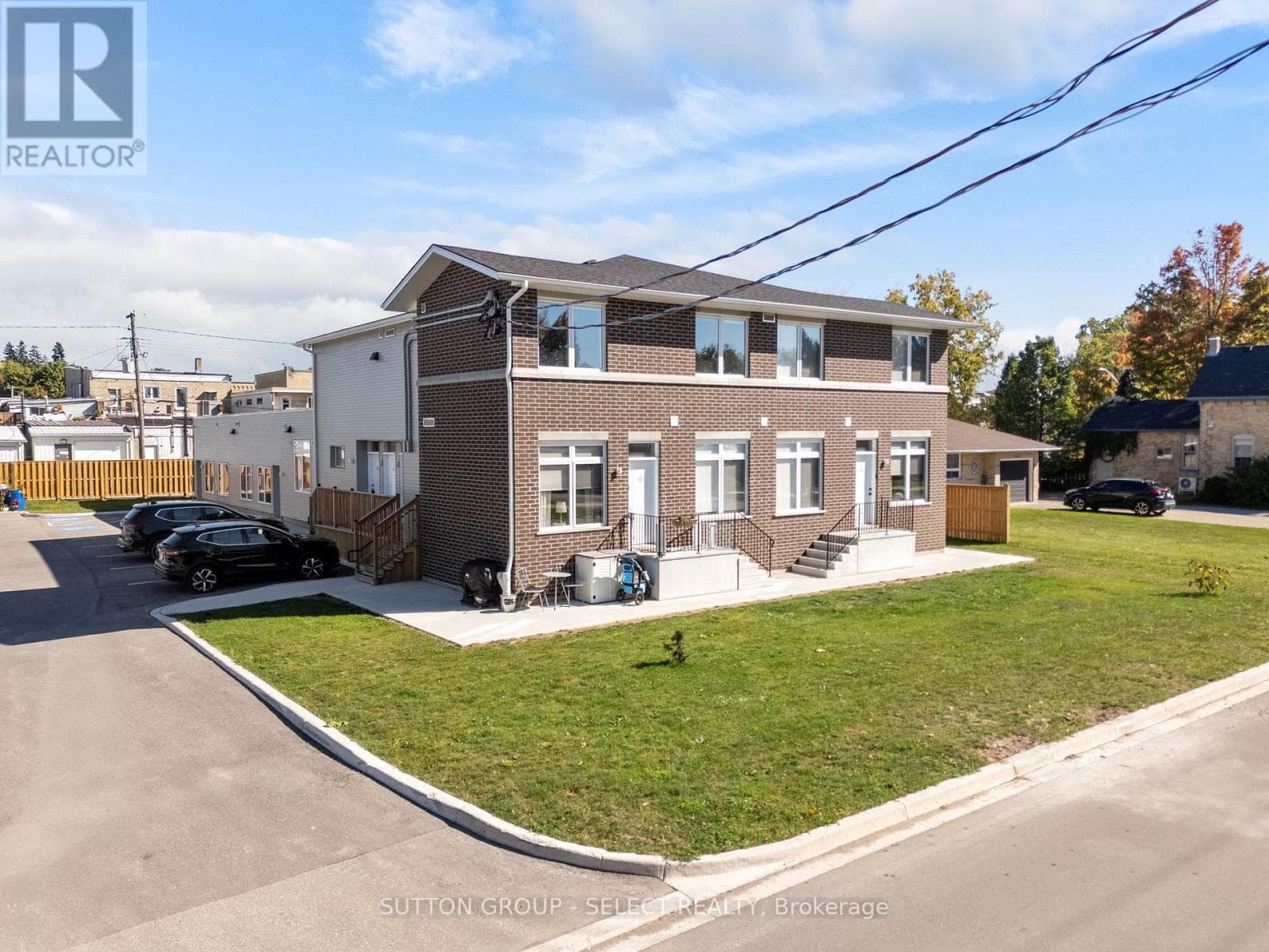 370 WILLIAM STREET in