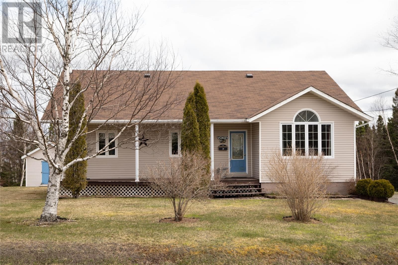 24 ALEXANDER CRESCENT in