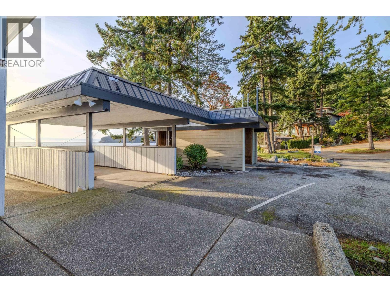 5482 HILL ROAD in