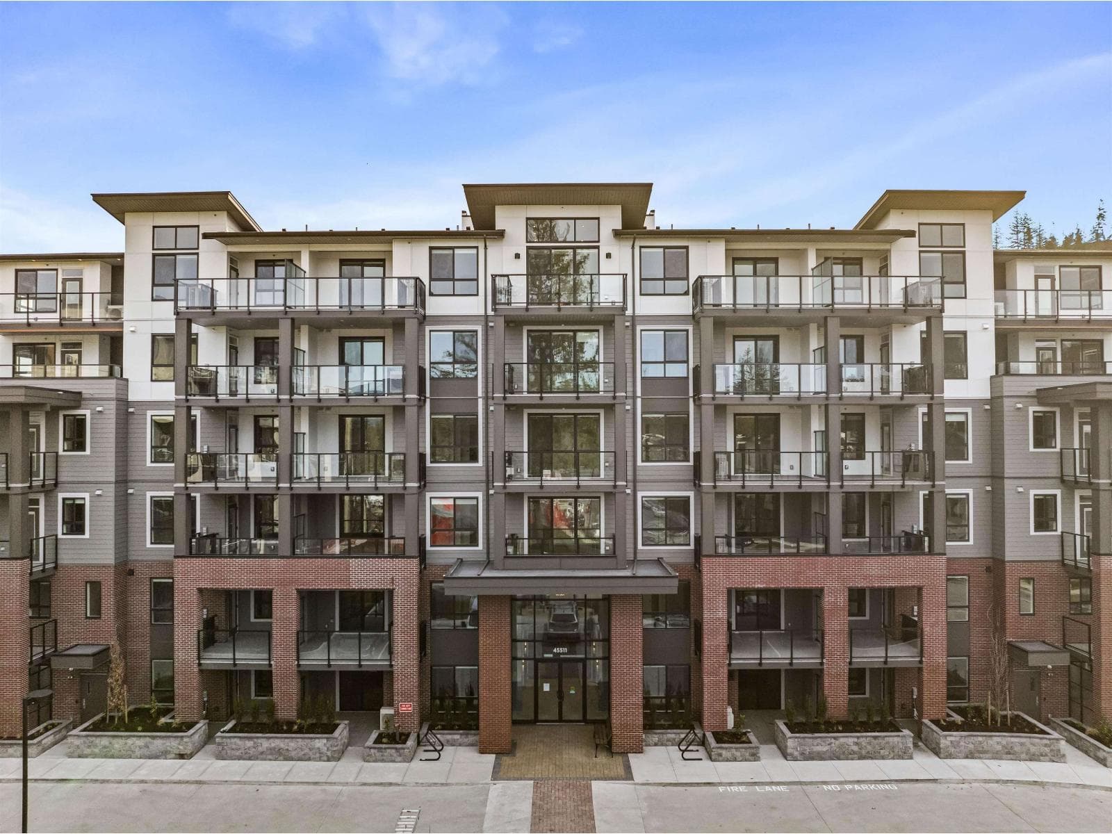 510 45505 CAMPUS DRIVE, Garrison Crossing in Sardis - Vedder
