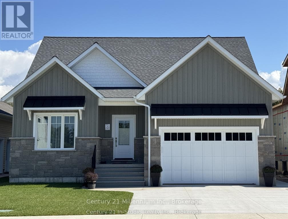3 GRENVILLE STREET N in