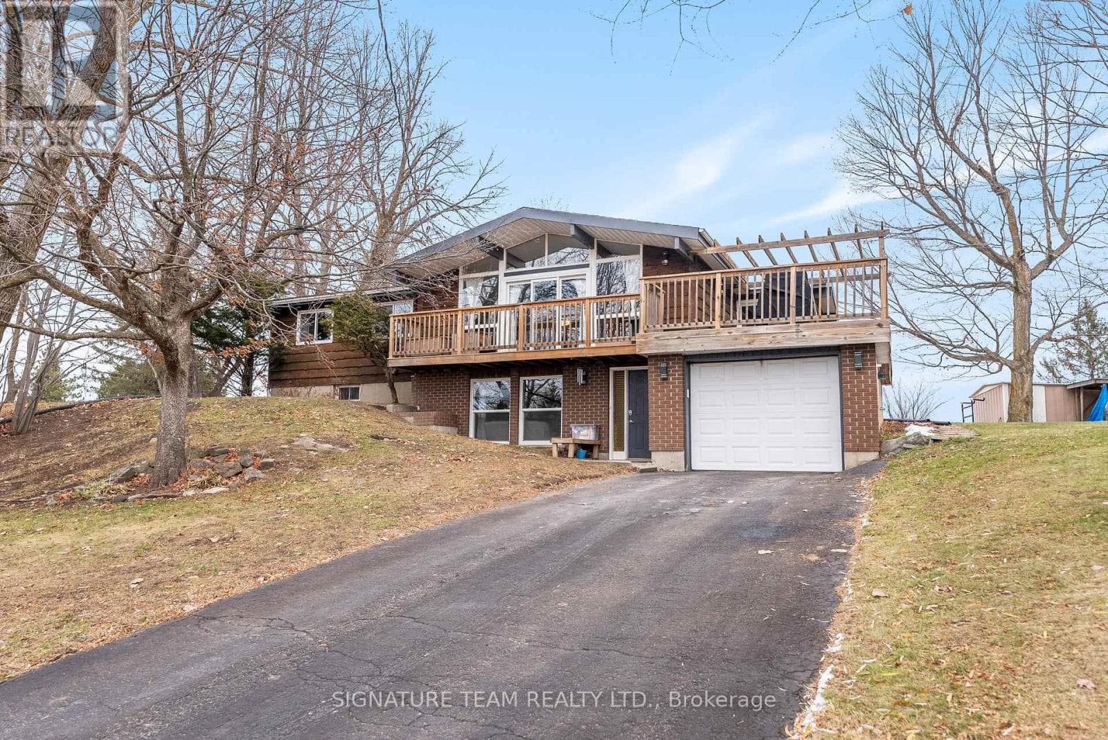 32 HYDRO BAY ROAD in