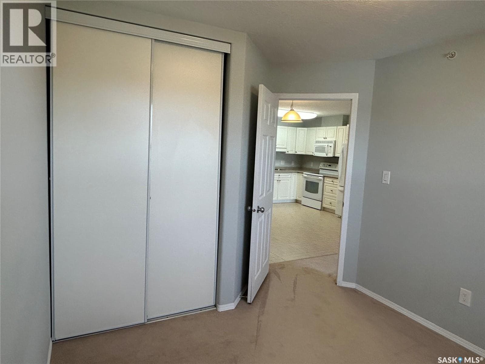 405 701 Henry STREET in