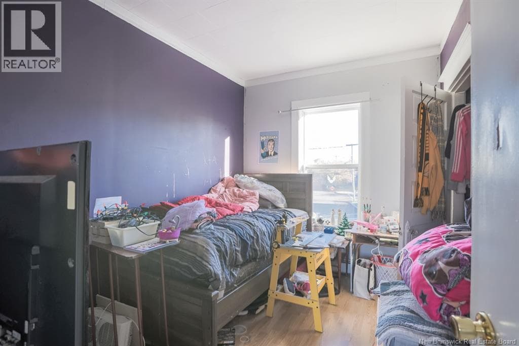 14 WELLESLEY AVENUE in