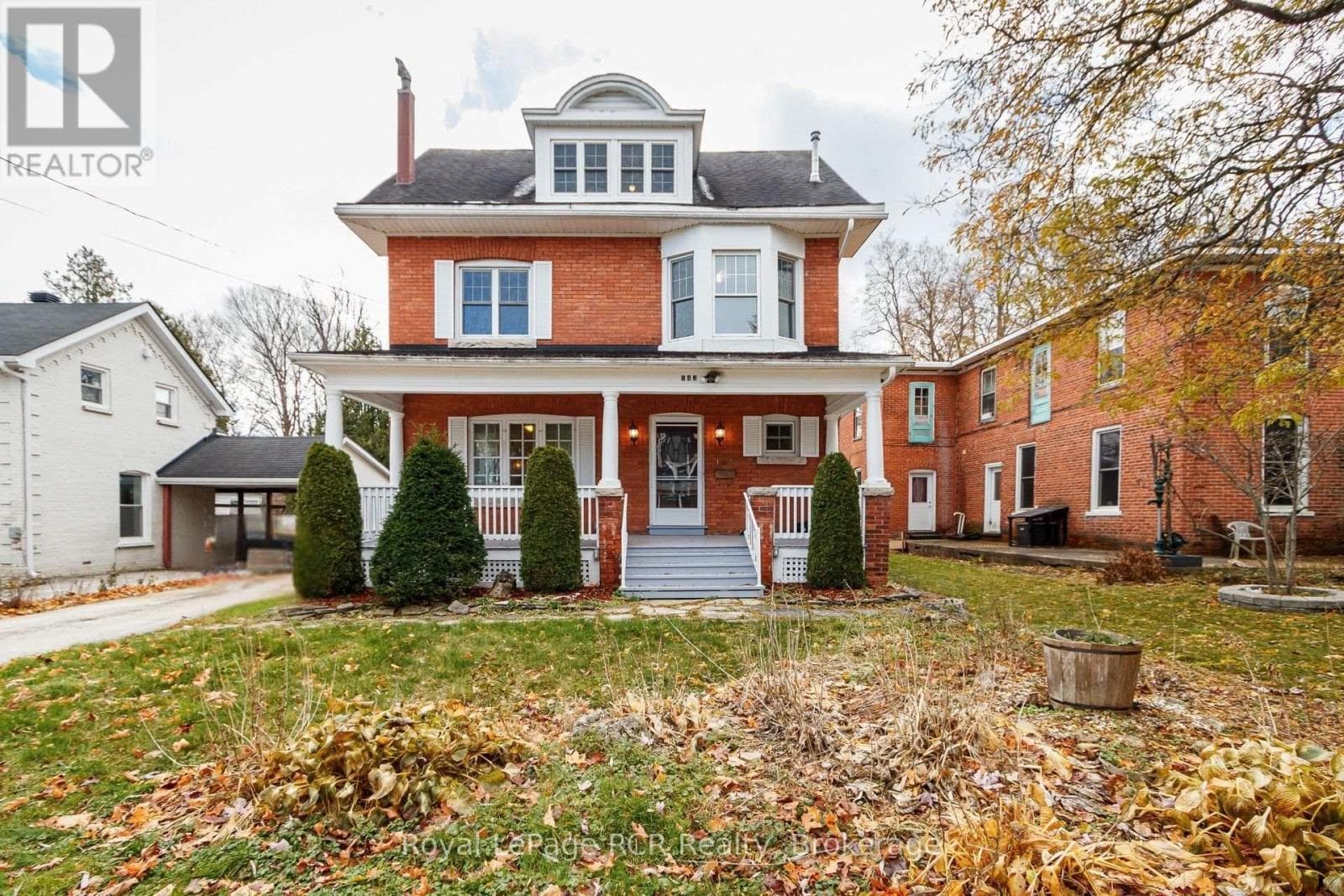 143 TROWBRIDGE STREET W in