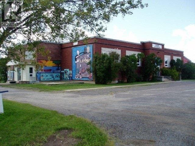 110 Clark ST, And #400 - 406 MacKenzie Avenue, in