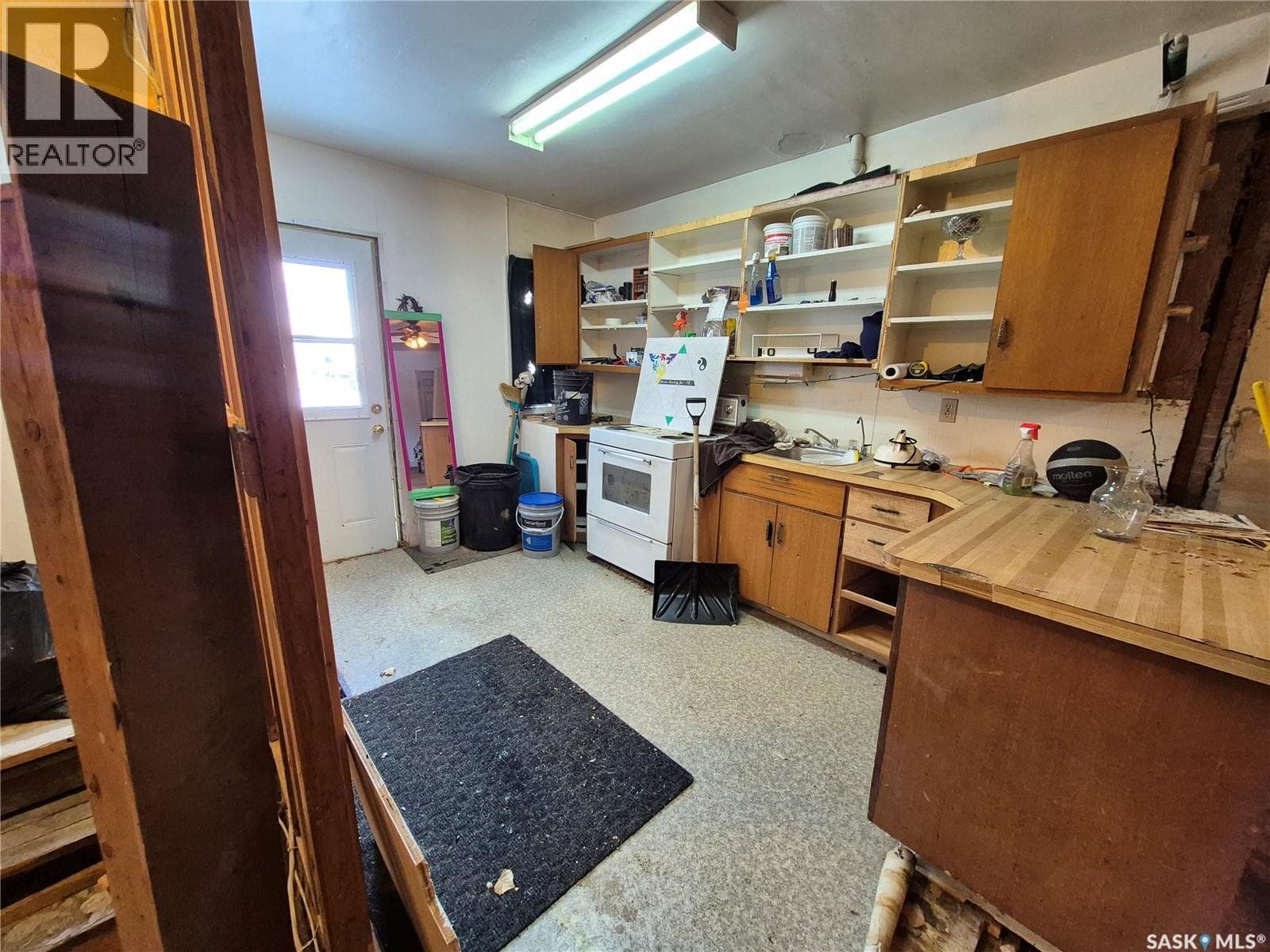 517 BECKWELL AVENUE in