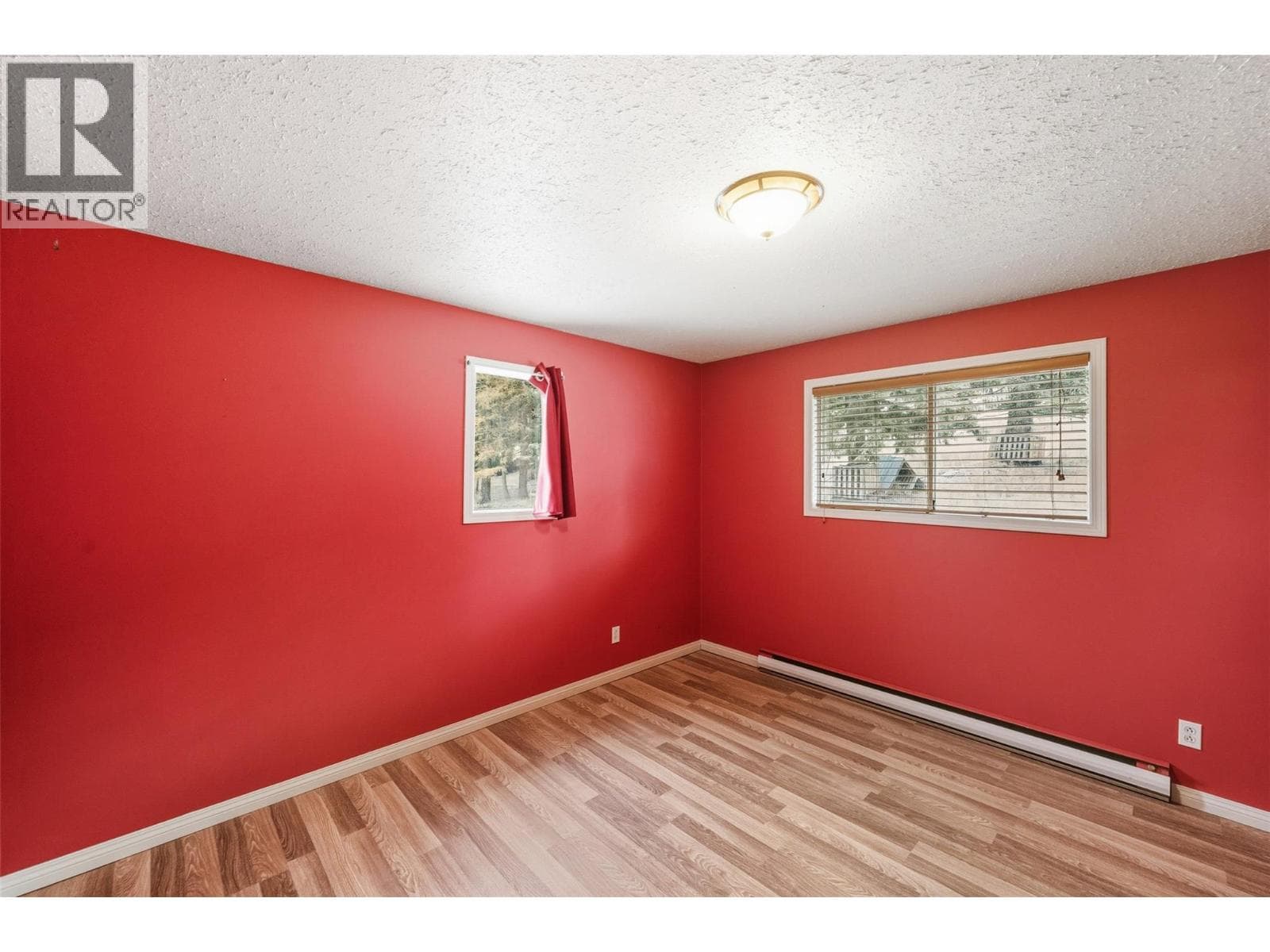 1414 KELLY ROAD in