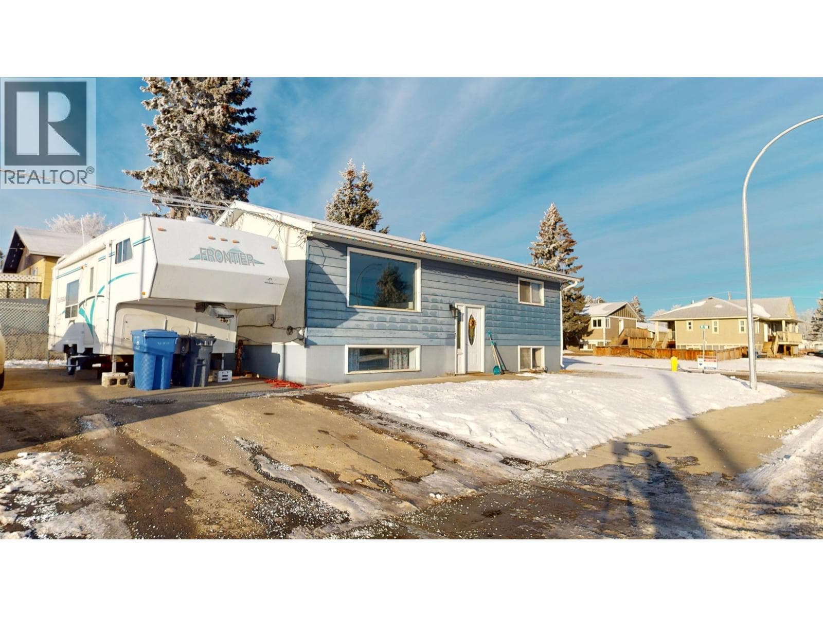 9616 84 STREET in
