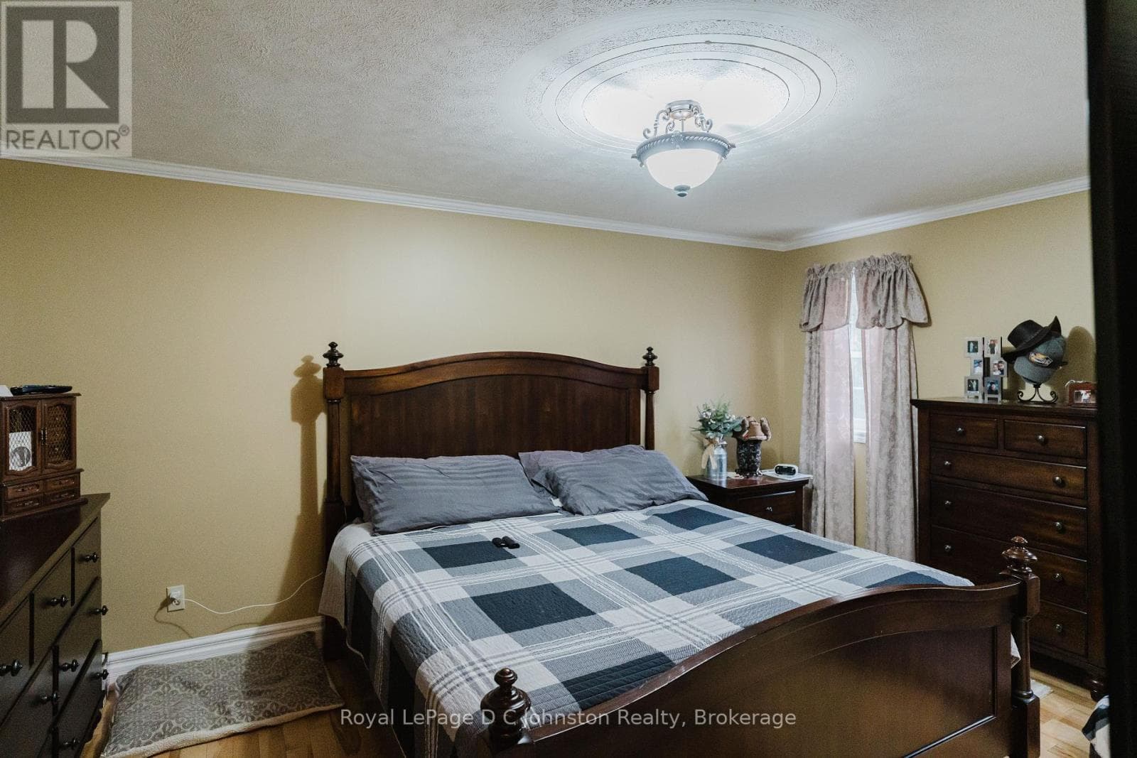 496 SPENCE STREET in