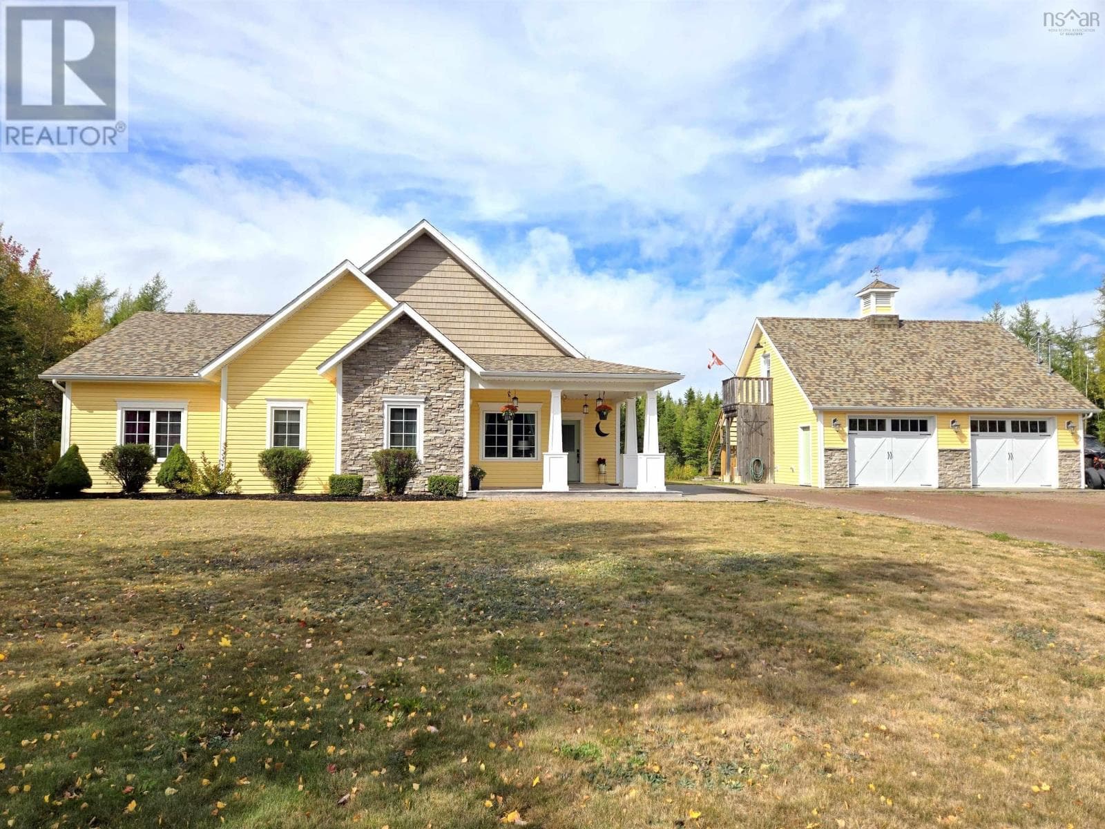 23 MOLLY LANE in