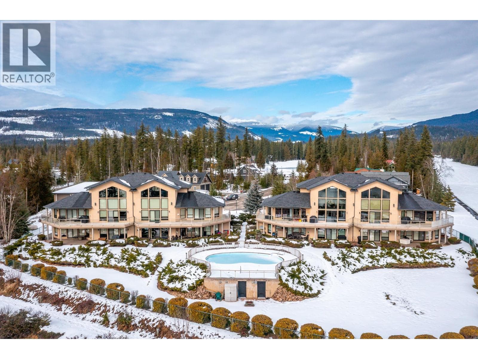 3473 Lakeview Place Unit# 202 in