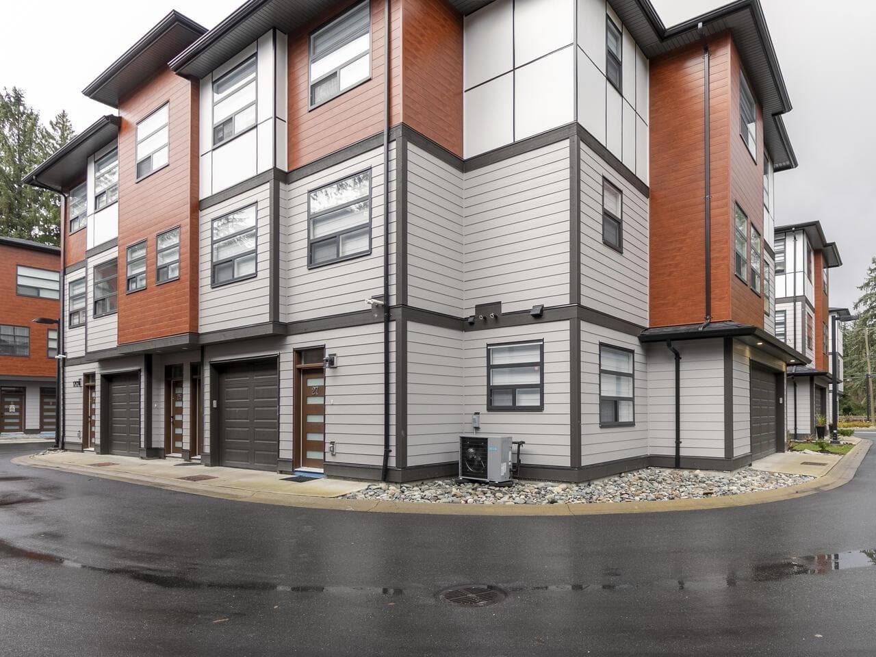 27 32970 TUNBRIDGE AVENUE in Cedar Valley