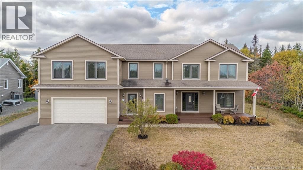 18 MAPLECREST DRIVE in