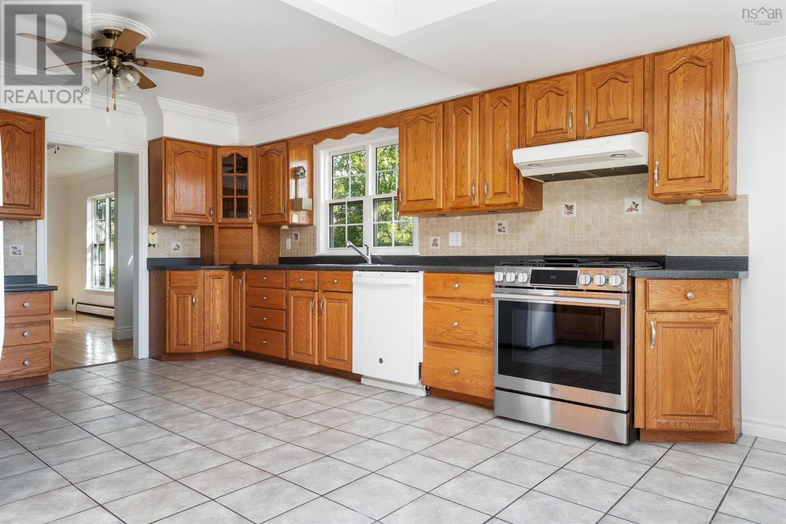 411 GREAT VILLAGE LORNEVALE ROAD in