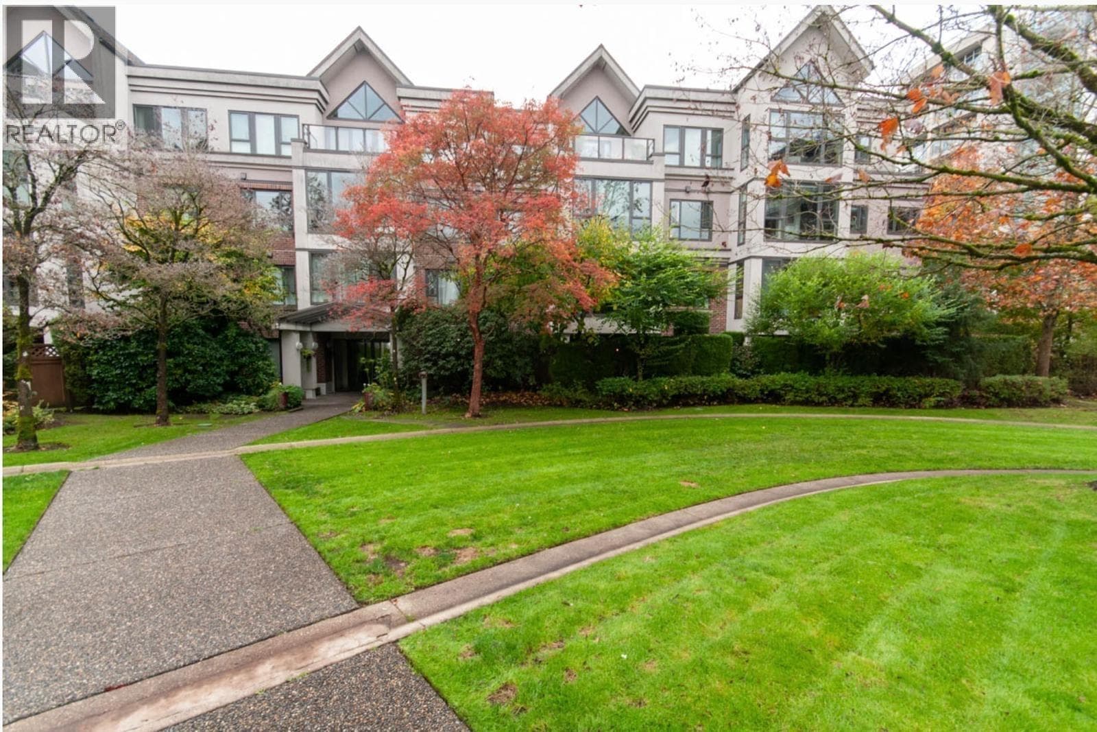 309 175 E 10TH STREET in Lower Lonsdale