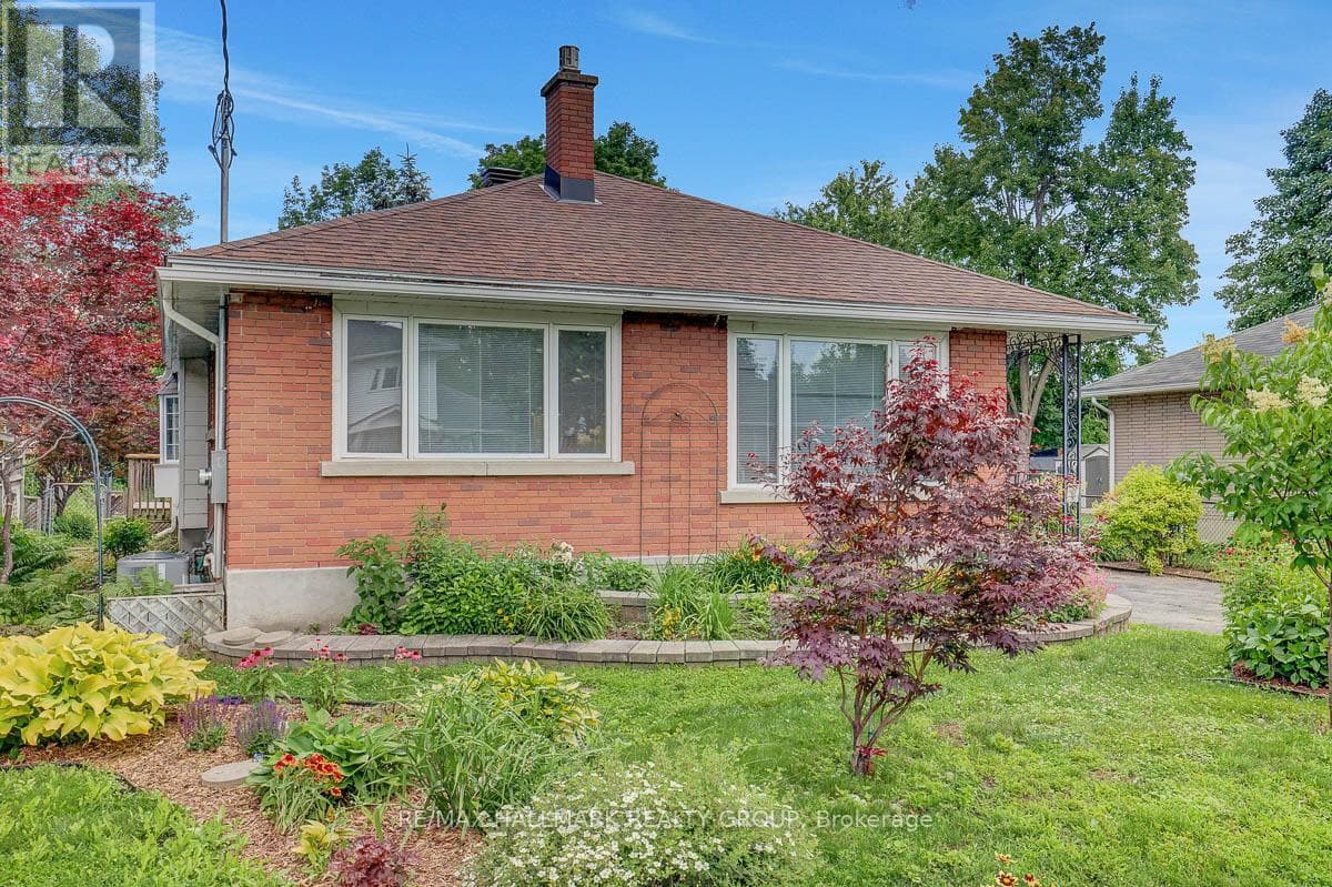 13 DUNHAM STREET in BEACON HILL SOUTH - CARDINAL HEIGHTS