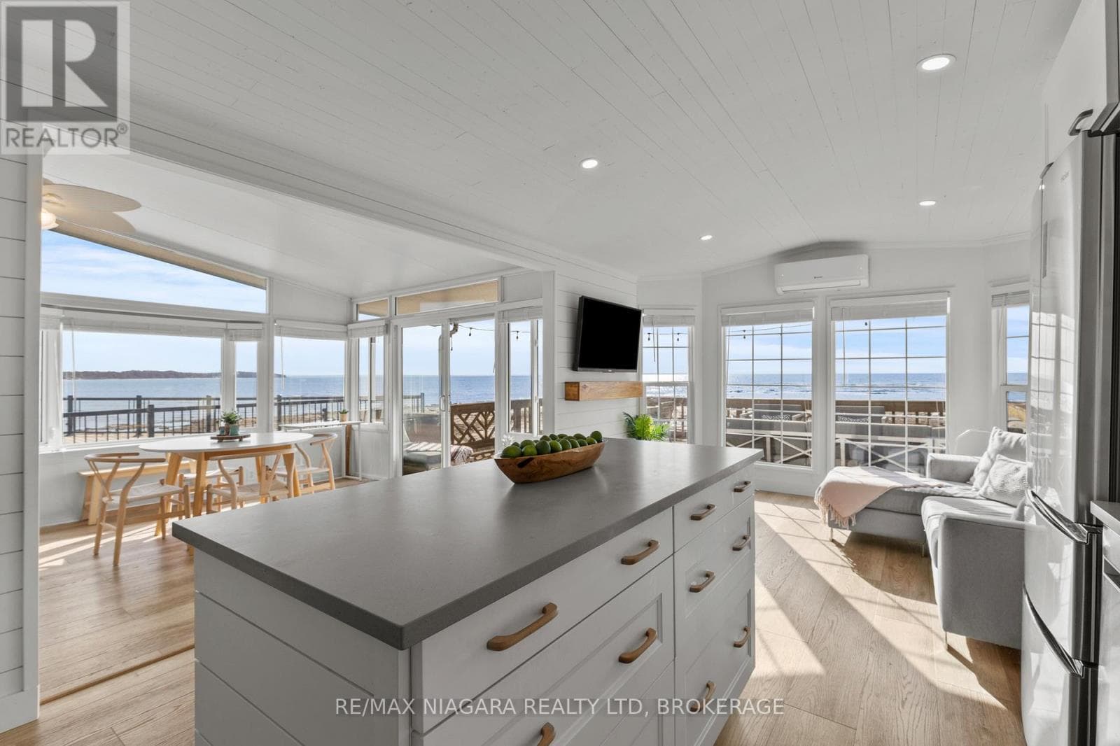 490 EMPIRE ROAD in