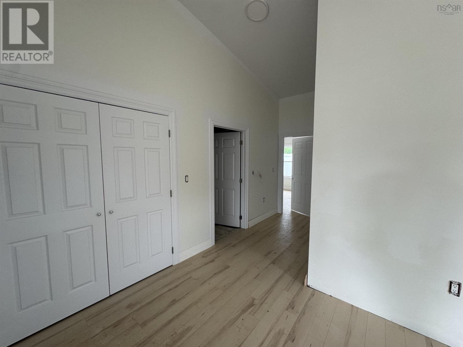 11 SUMMER HILL PLAZA in