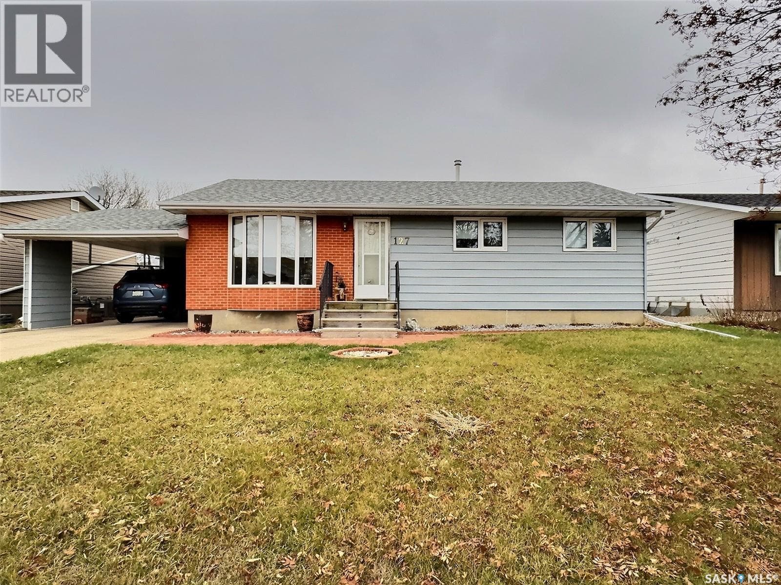 127 McDonald ROAD in
