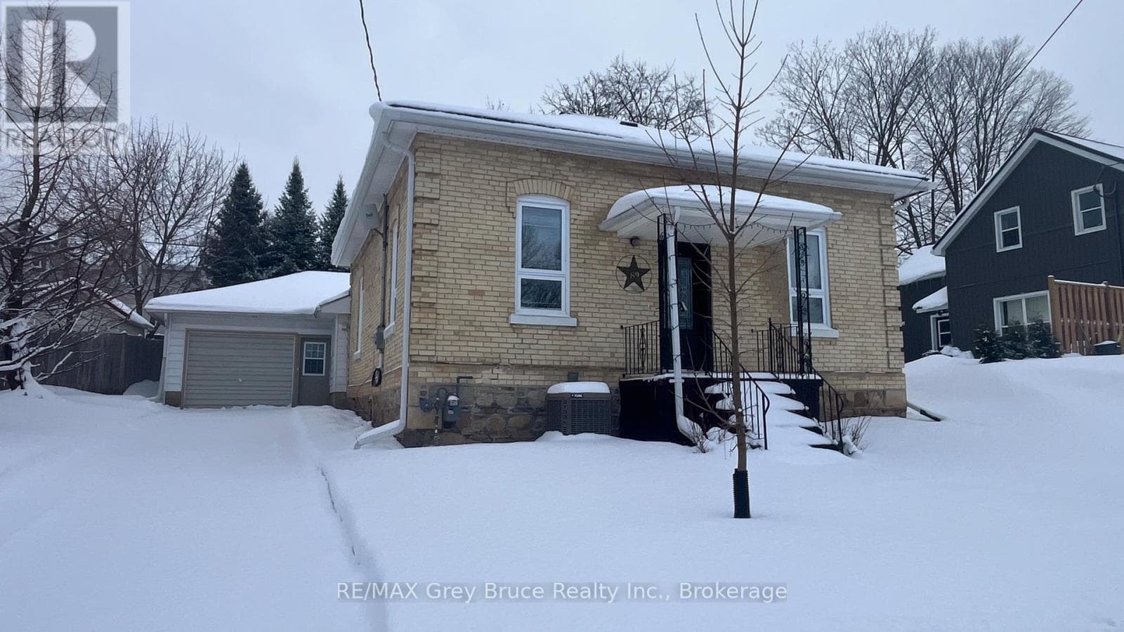 89 3RD STREET SOUTHWEST in