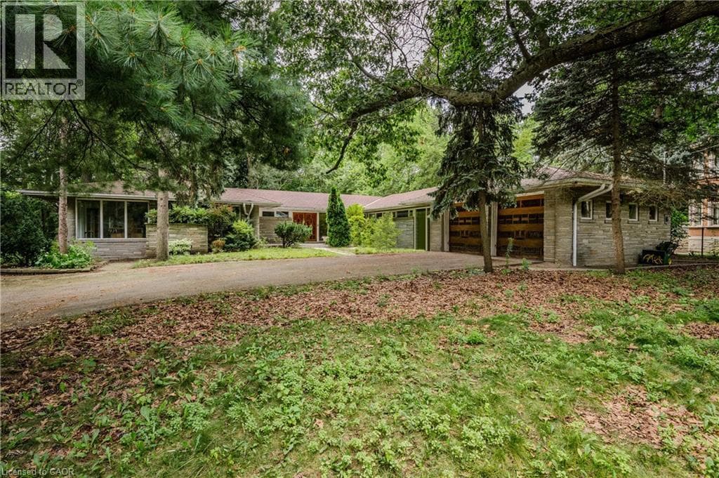 3 EDGEHILL ROAD in Edenbridge-Humber Valley