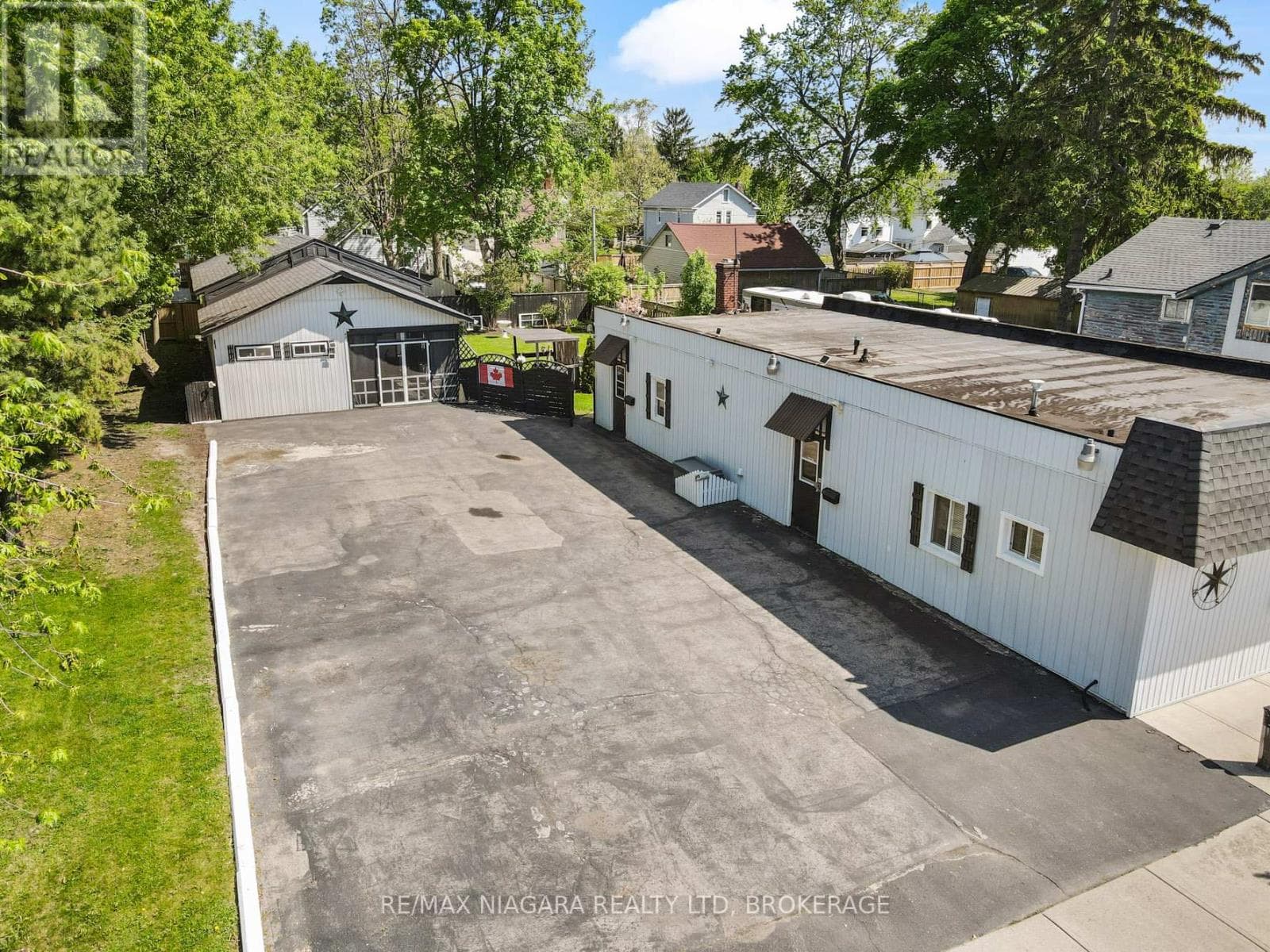 61 QUEEN STREET in