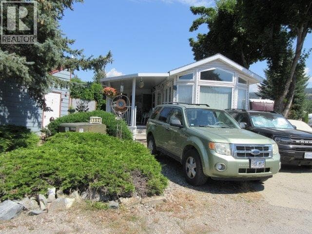 152 415 COMMONWEALTH ROAD in Highway 97