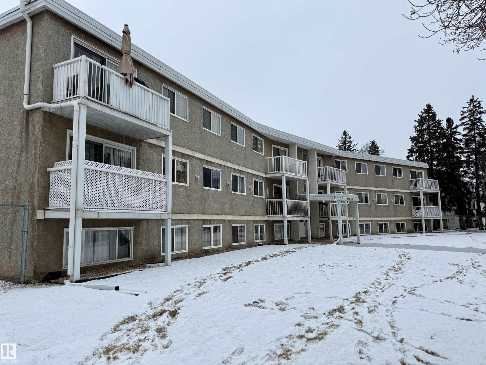 #206 8930 149 ST NW in JASPER PARK