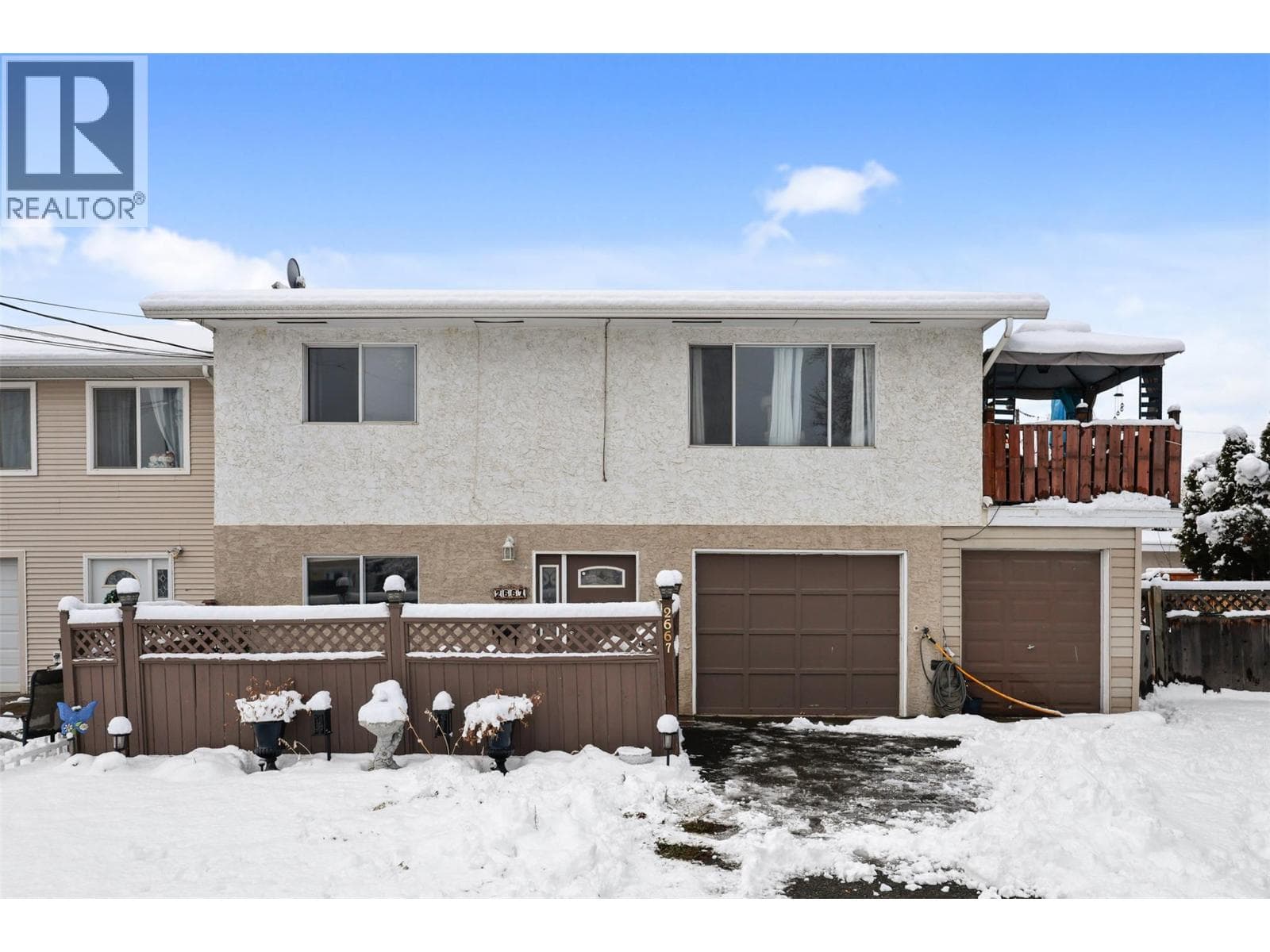 2667 YOUNG PLAZA in