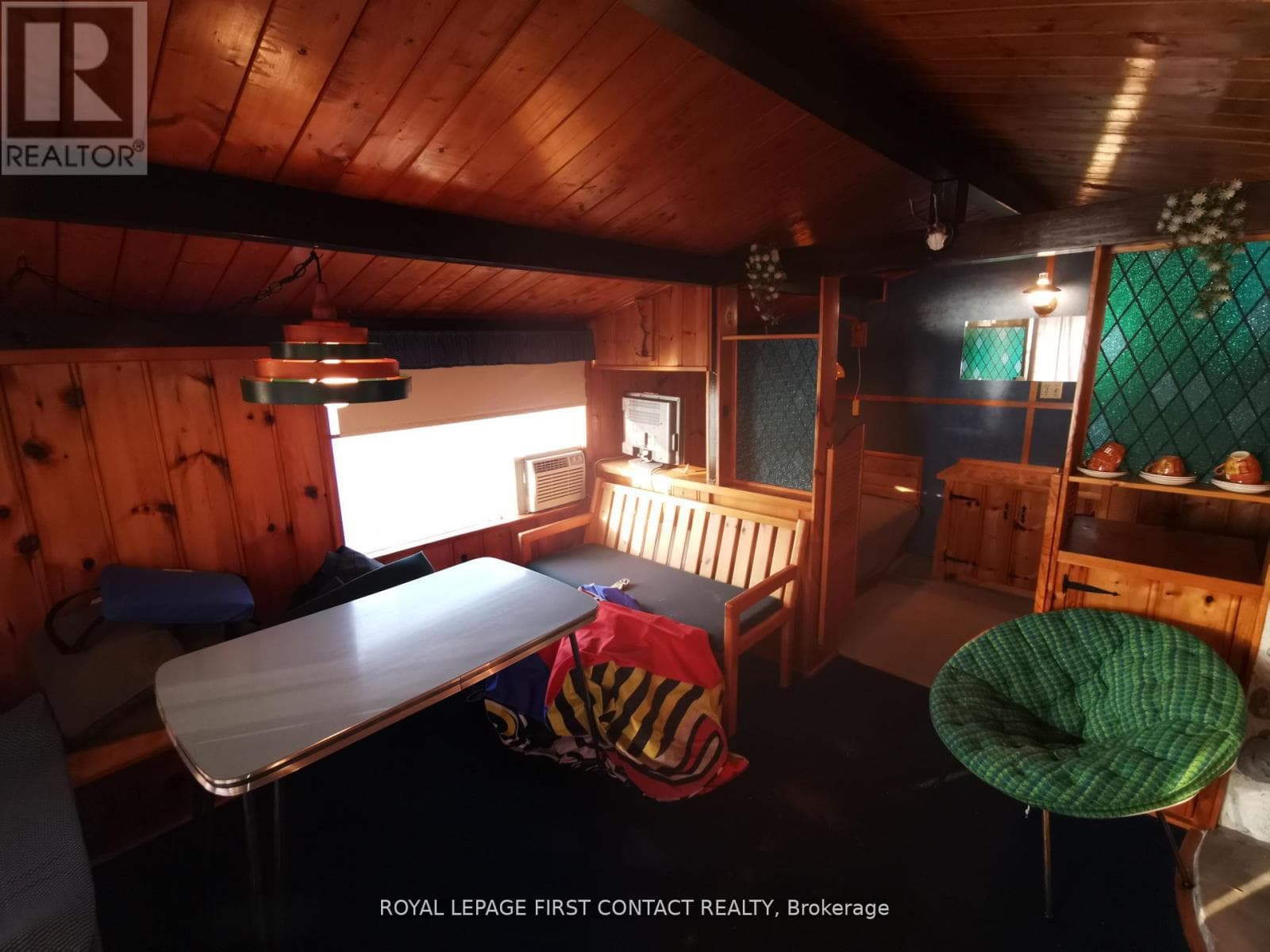 111 HEALEY LAKE WATER in