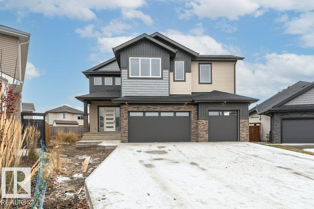 53 LILAC BAIE in