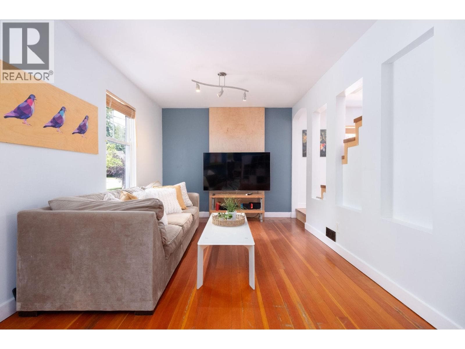 1075 GLADWIN DRIVE in Upper Capilano