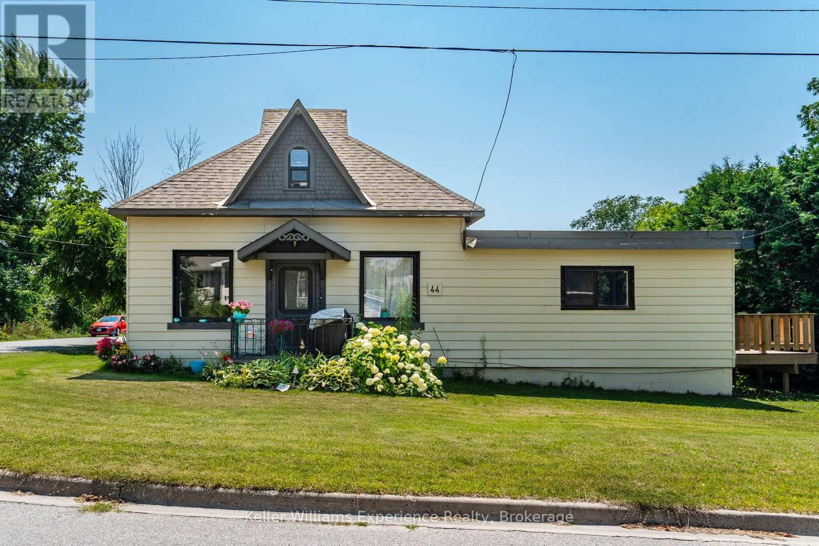 44 YEO STREET in