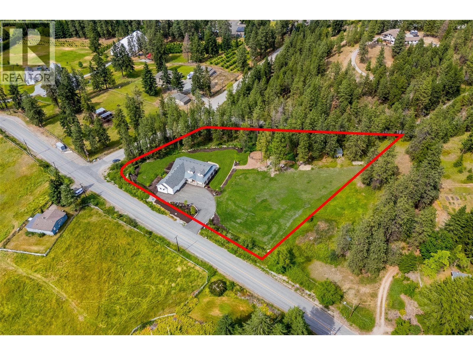 4135 JUNE SPRINGS ROAD in Southeast Kelowna
