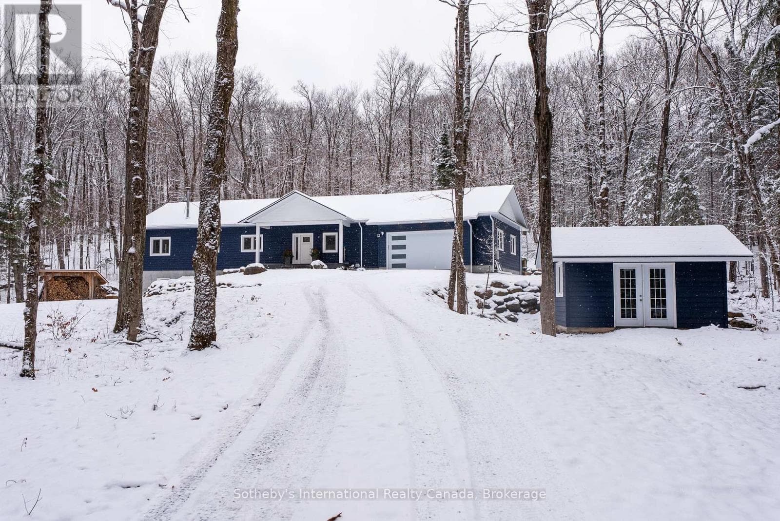 2435 RAVENSCLIFFE ROAD in