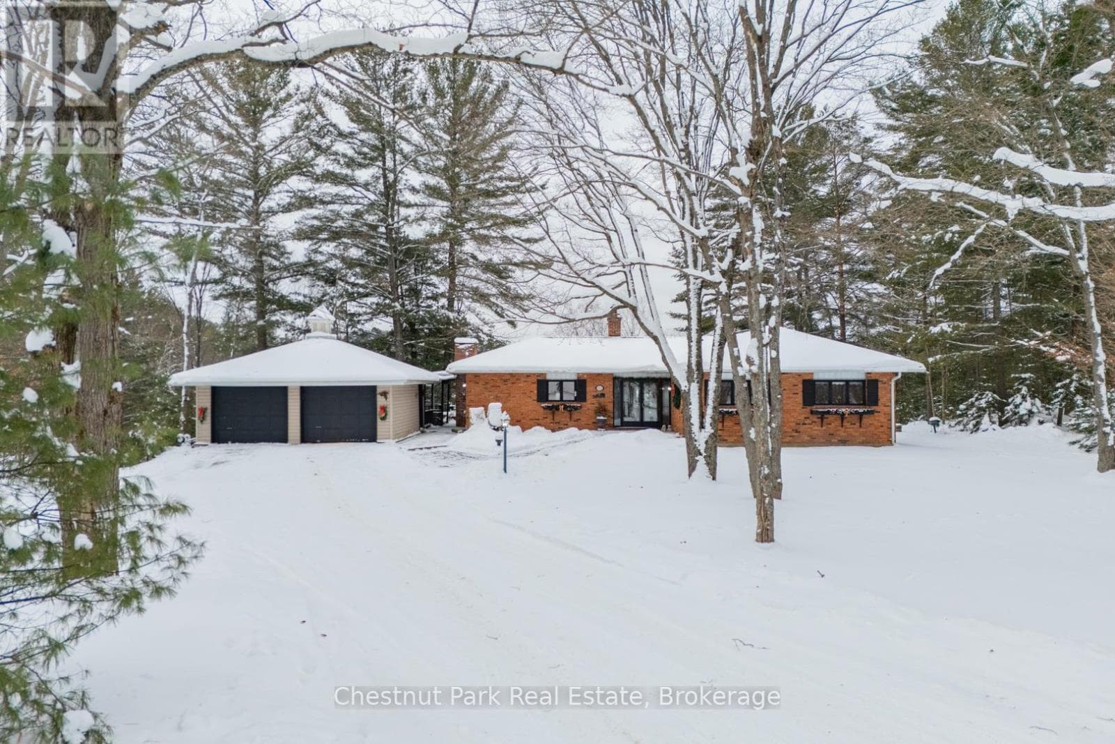 652 NORTH WASEOSA LAKE ROAD in