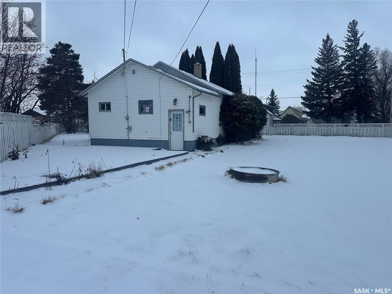 122 1st AVENUE SE in