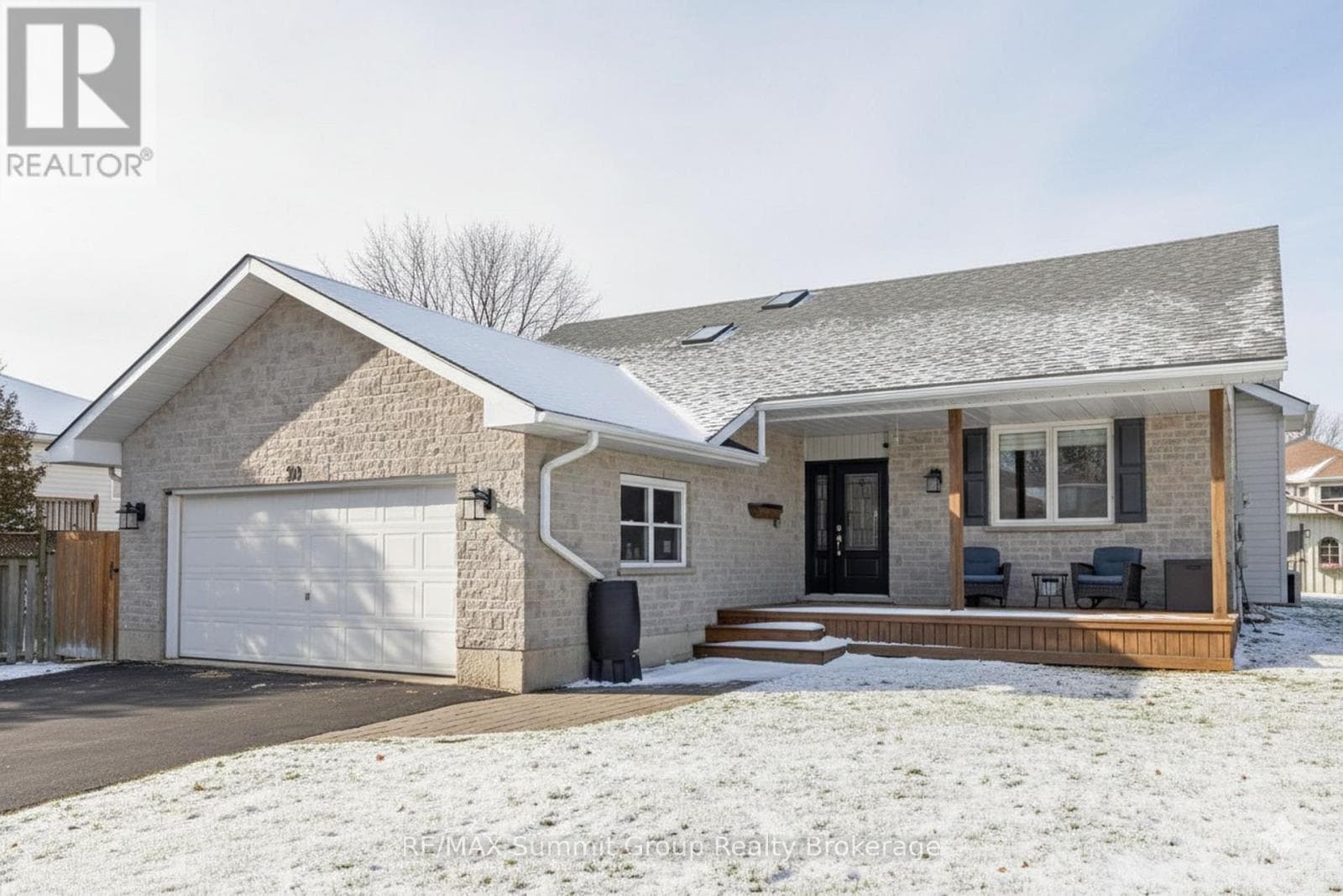 20 MCGREGOR COURT in