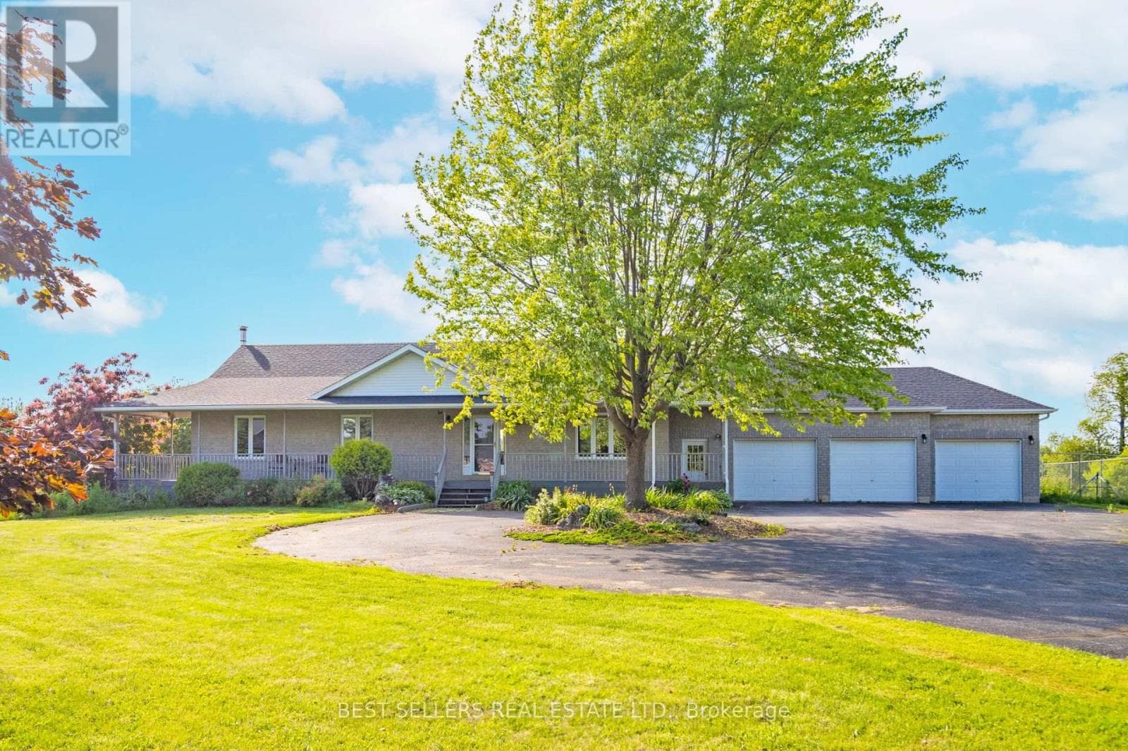 14 PIONEER RIDGE COURT in