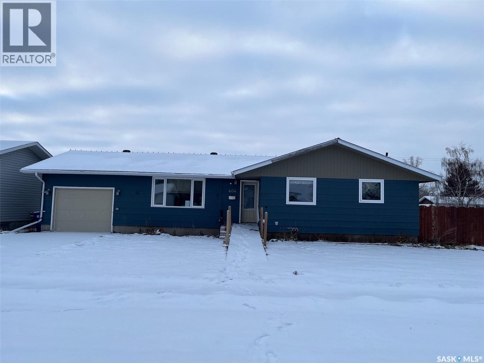 404 Central AVENUE in