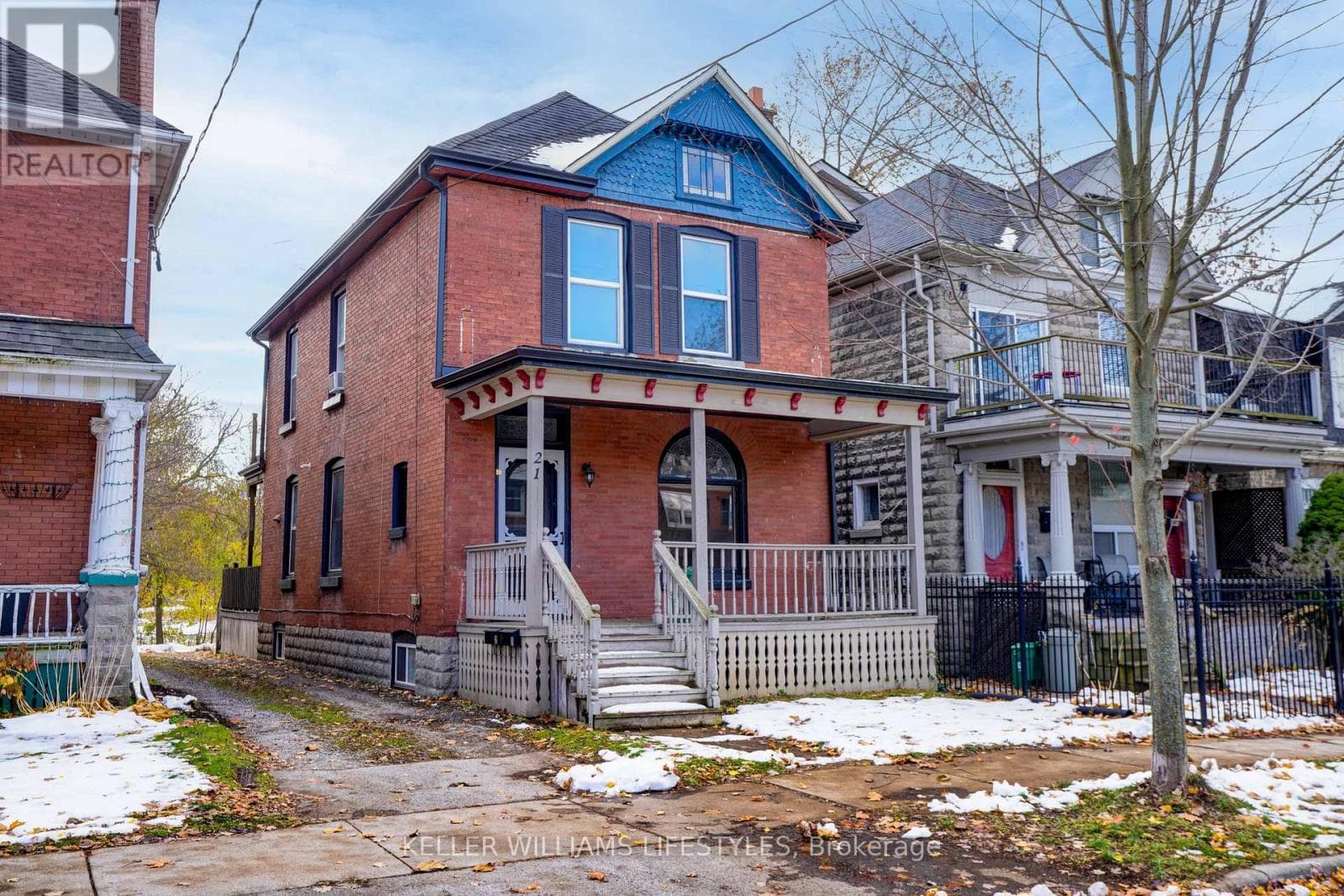 21 ELMWOOD PLAZA in