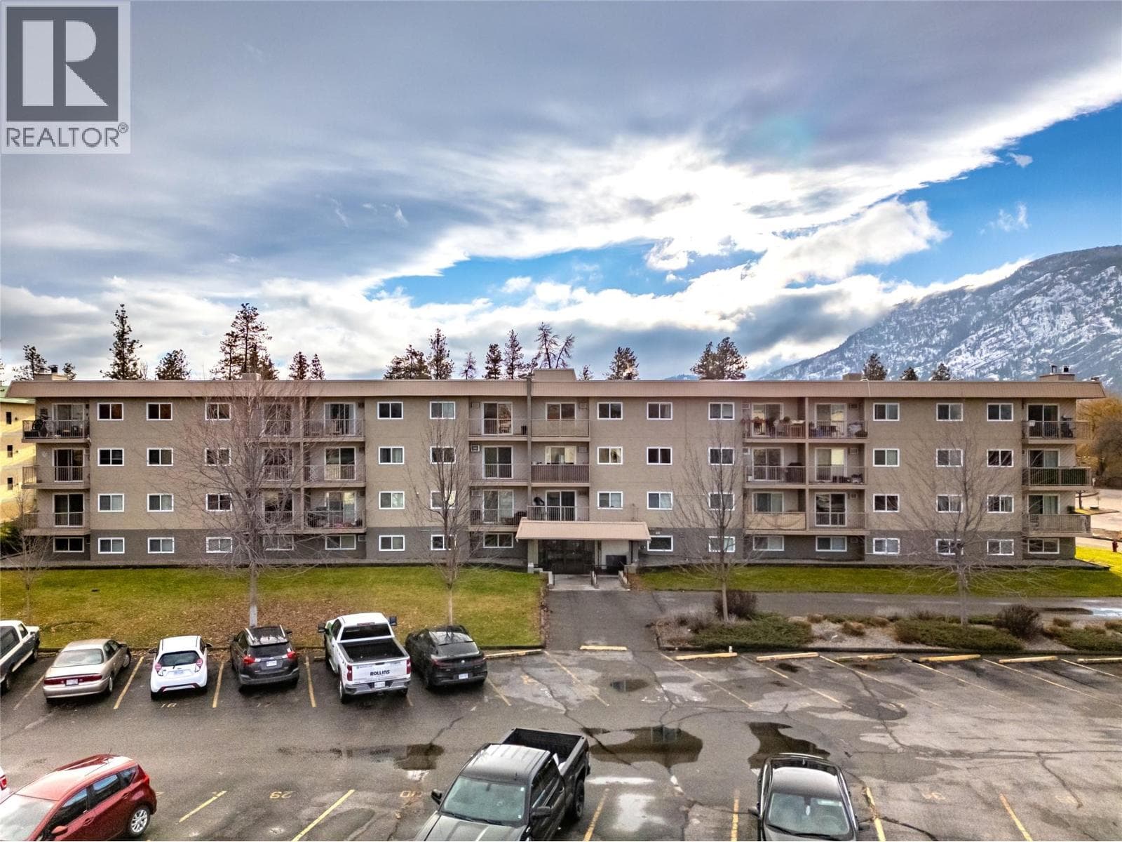 130 SKAHA PLAZA UNIT 406 in