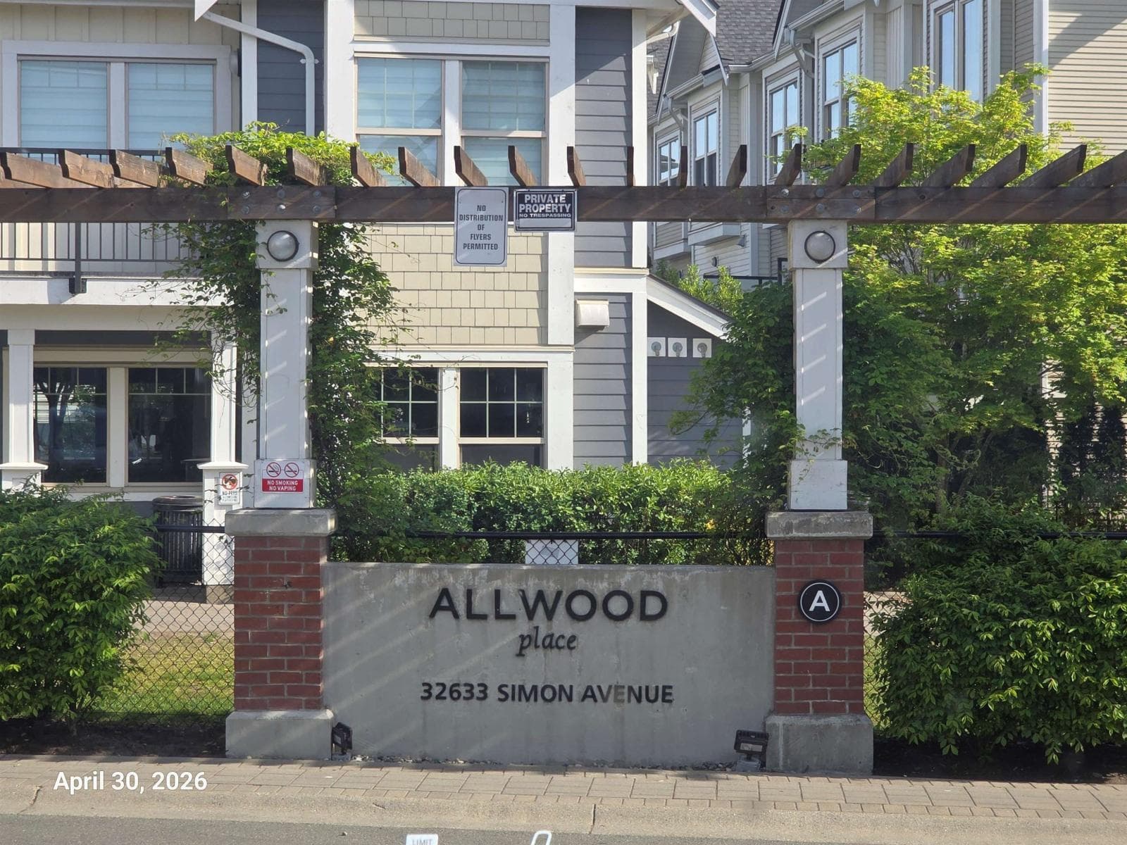 26 32633 SIMON AVENUE in City Centre