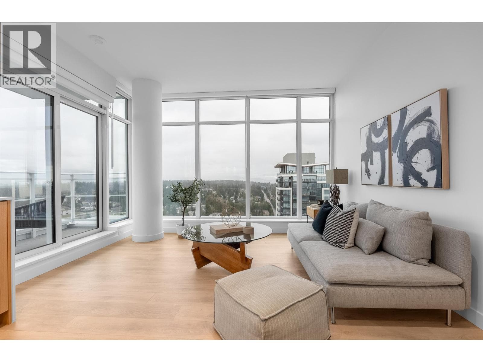 2307 505 NELSON STREET in Austin Heights