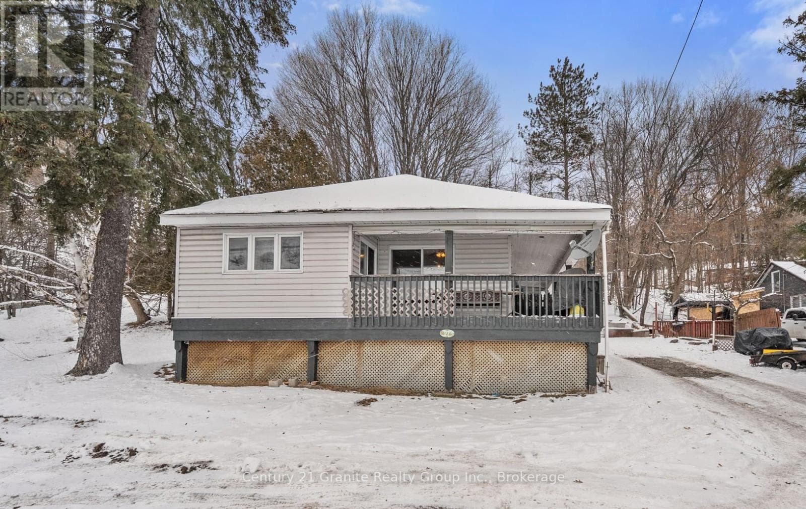 27 SUNNYSIDE STREET in