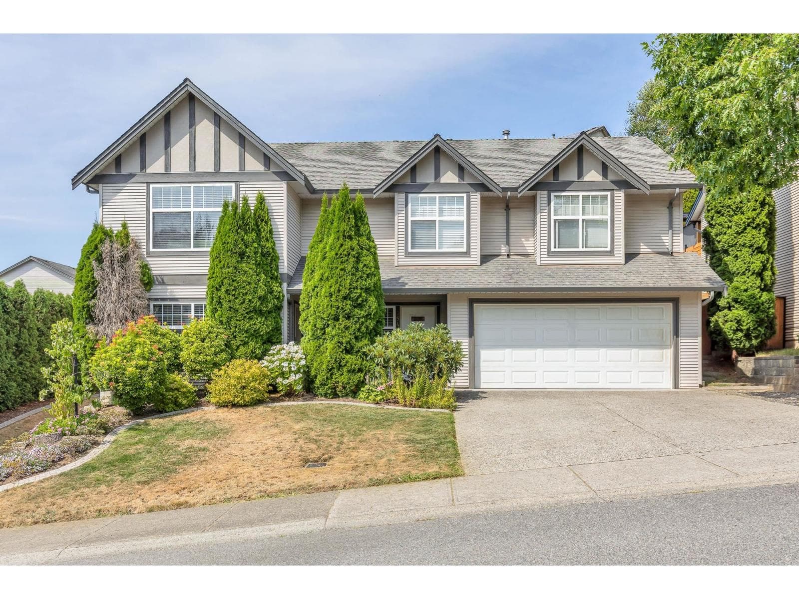 35479 TWEEDSMUIR DRIVE in Clayburn