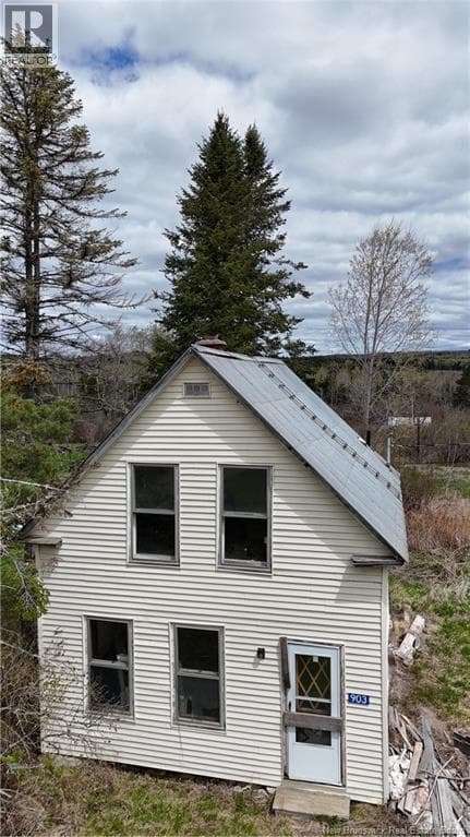 903 BENTON ROAD in
