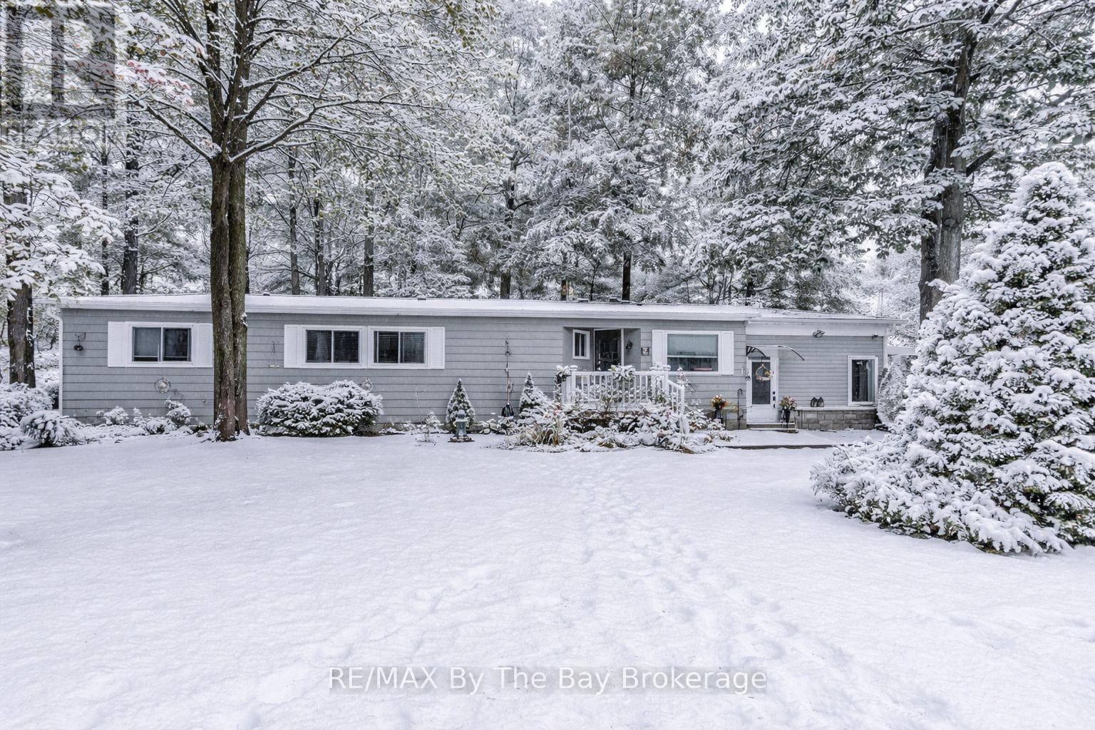 9 ALLEN DRIVE NORTH in